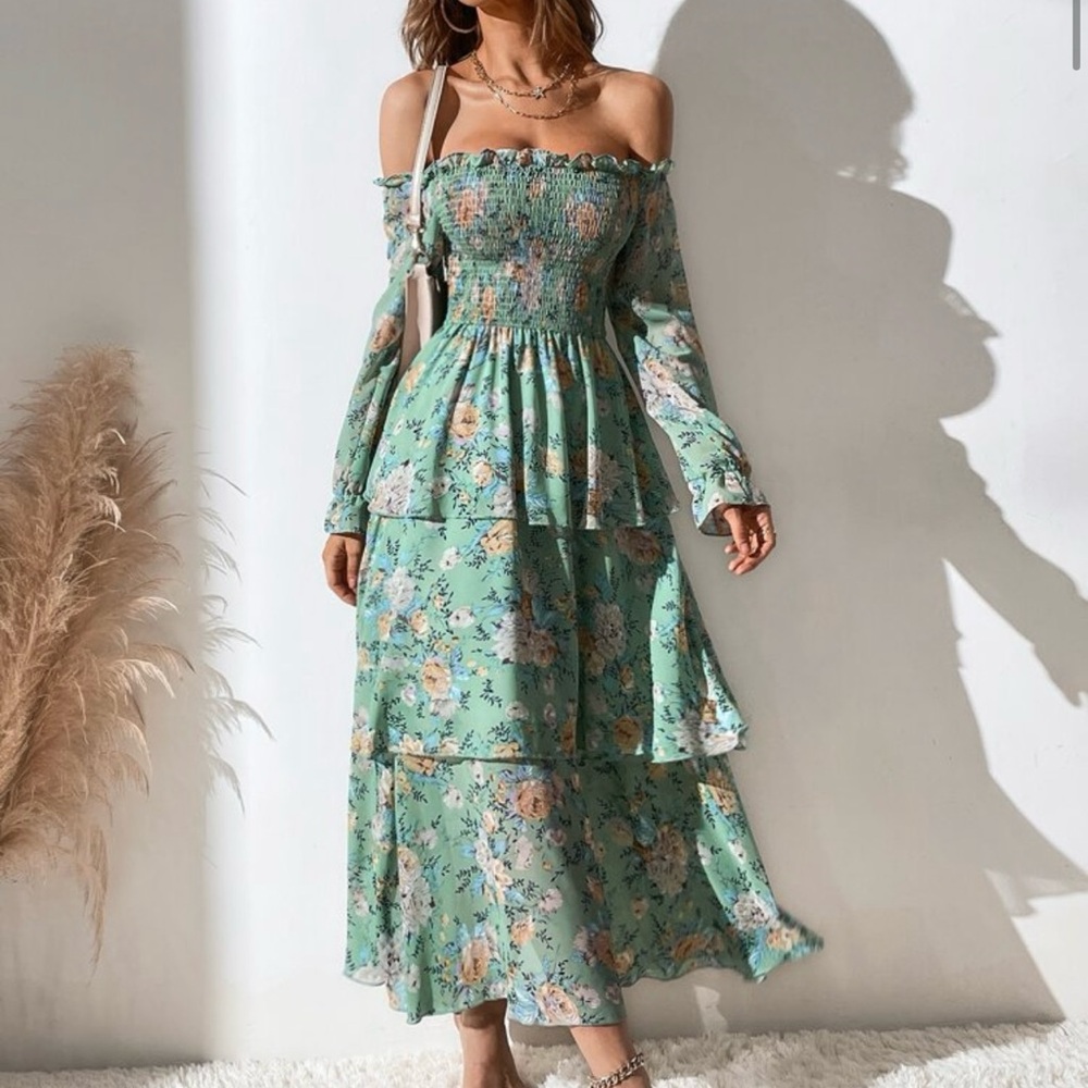 Small Off-Shoulder Floral Maxi Dress in Mint